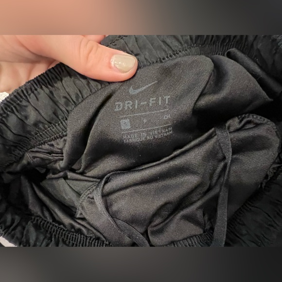 Classic nike womens shorts - Picture 2 of 3